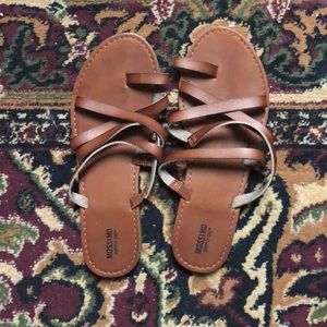 Mossimo size 7 1/2 sandals